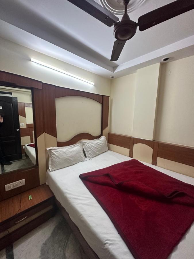 ניו דלהי Hotel Mahalaxmi Deluxe מראה חיצוני תמונה