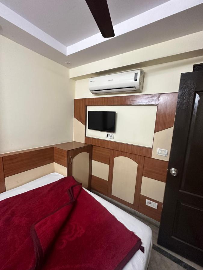 ניו דלהי Hotel Mahalaxmi Deluxe מראה חיצוני תמונה