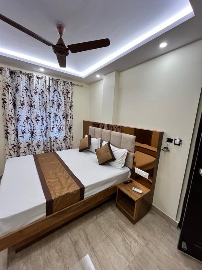 ניו דלהי Hotel Mahalaxmi Deluxe מראה חיצוני תמונה